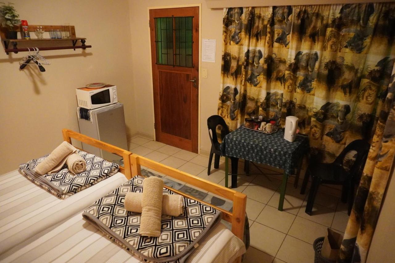Okahandja Guesthouse Exterior foto